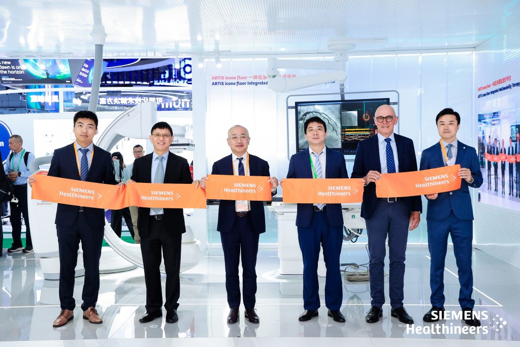 Co-création mondiale avec une vision locale : le système intégré DSA-OCT de Siemens et Vivolight Medical, inaugurant une nouvelle ère pour les laboratoires de cathétérisme intelligents